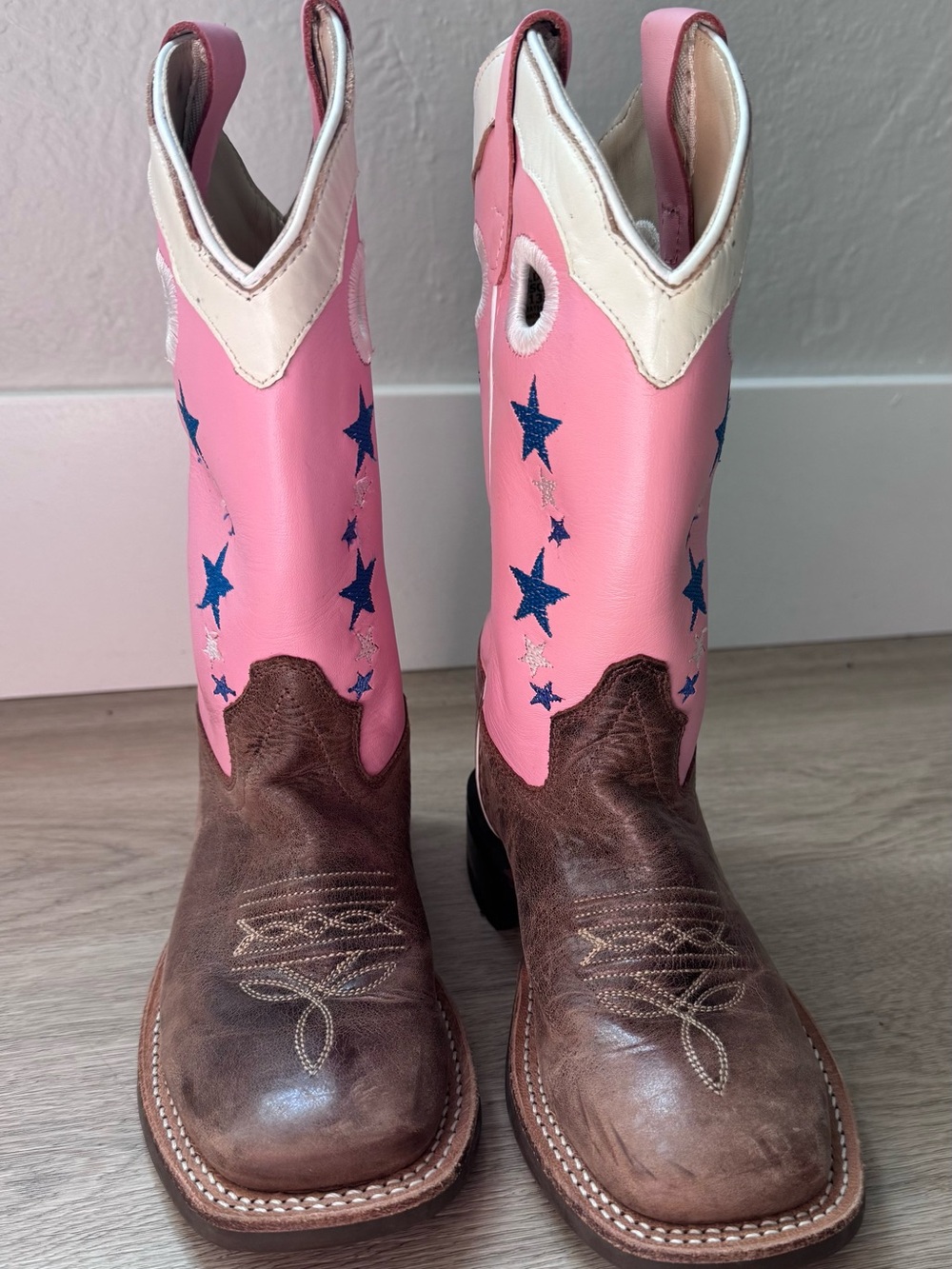 Old West Kids Pink Star Western Boots - Stylish Cowboy Boots for Girls- 13.5